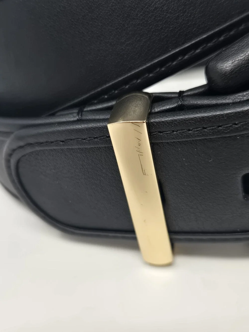 CABI WHITE BLACK LEATHER STATEMENT BELT GOLD HARDWARE WOMEN OS CLASSIC ACADEMIA